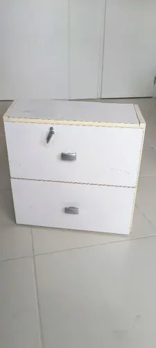 Mesa de cabeceira MDF