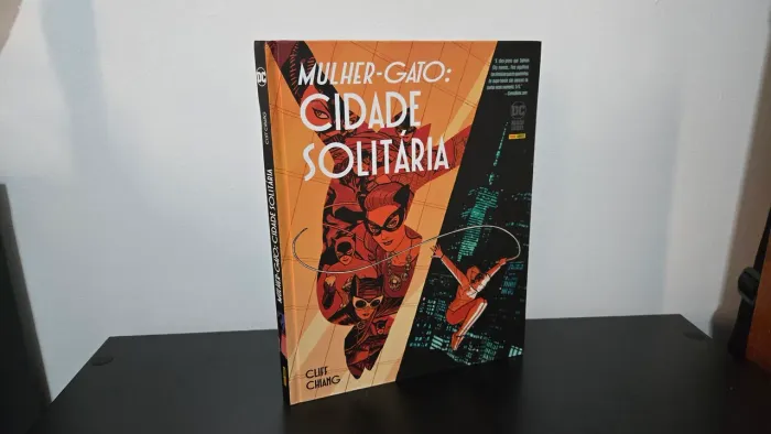 MULHER GATO - Cidade Solitária 