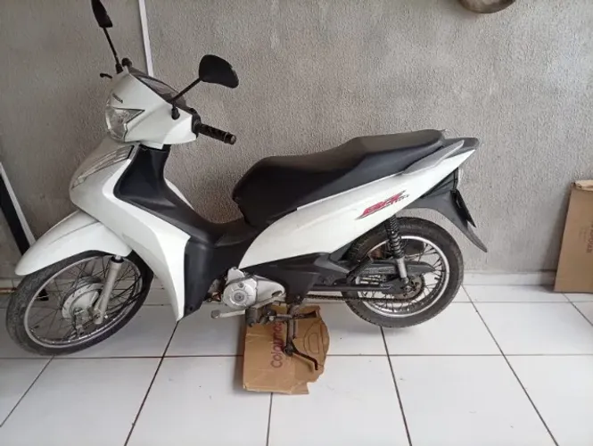 Vendo moto Biz 110i em ótimo estado!