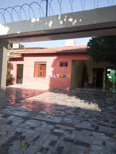 Casa Plana com 4 dormitórios à venda, 325,00 m² Cidade dos Funcionários- Fortaleza/CE