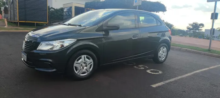 Chevrolet Onix JOY Hatch 1.0 8V Flex Mec. 4P 2018