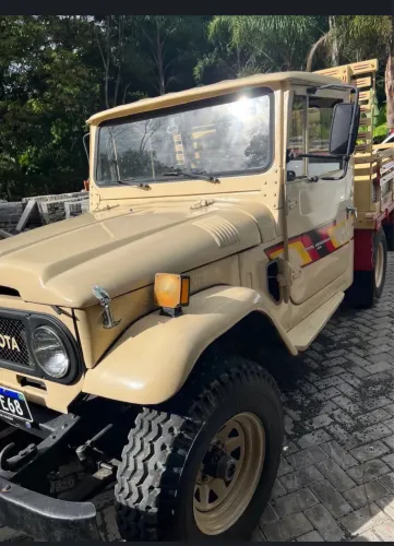 Toyota Band.Picape Chassi Longo Diesel 1985