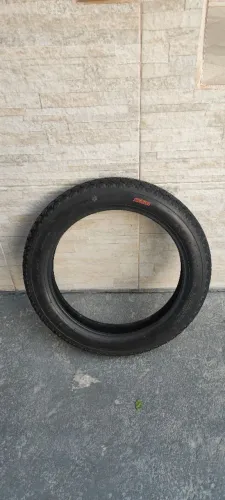 Pneu de moto