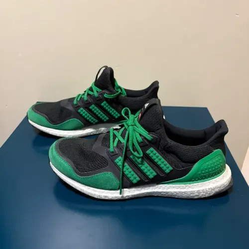 adidas ultra boost lego color pack green. tamanho 43 (us 11).