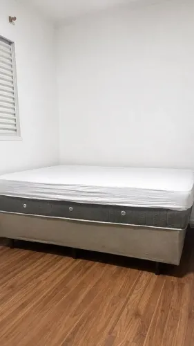 Cama de Casal (colchão Ortobom + Box)