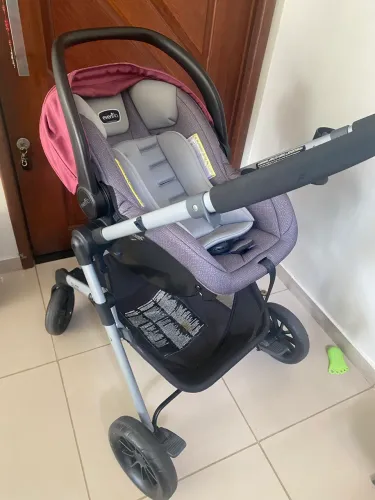Carrinho de bebê + bebê conforto (produto internacional)
