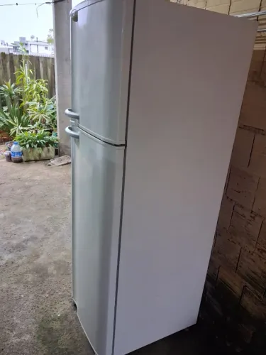 Vende-se Geladeira Electrolux 350L 220V