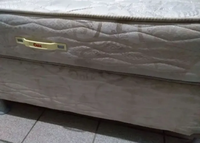 Cama Box Semi Nova + Colchão Solteiro Ortobom 