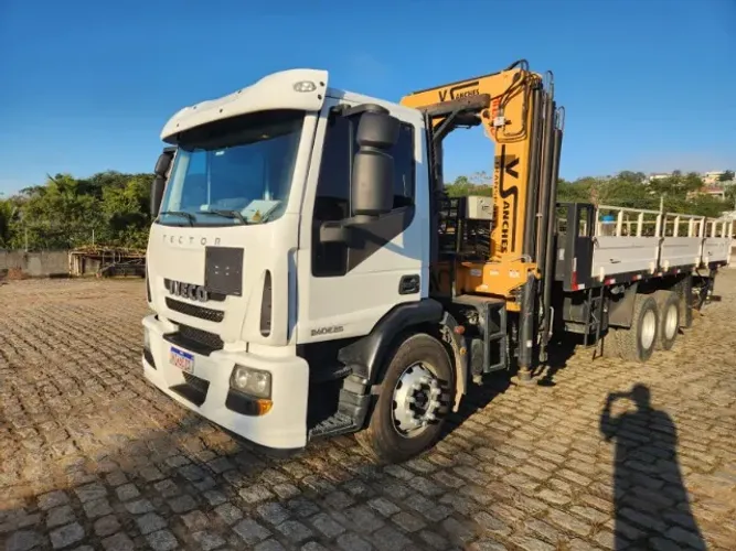 Venda Iveco Tector 240E25 - 2011