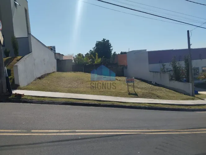 Terreno em Condomínio Fechado em Valinhos 300m²!