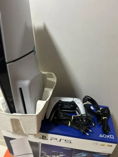 PlayStation 5 Slim 1TB Mídia física e digital Novo
