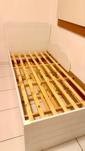 Cama com auxiliar SEMINOVA