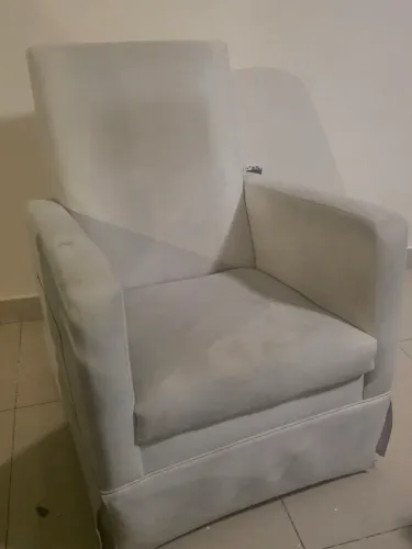 Poltrona de amamentação com balanço