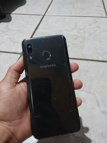 Lote de celular quebrado