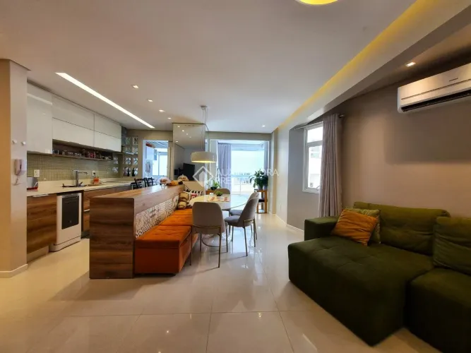 Apartamento 3 dormitórios, 2 vagas no bairro Trindade