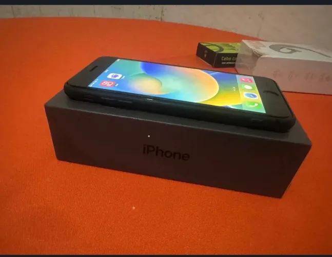 iPhone 8 Plus seminovo