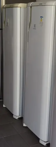 Ótima Geladeira Frost Free Electrolux toda revisada funcionando tudo com Garantia
