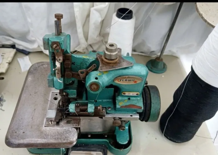 Overlock semi-industrial Flawil
