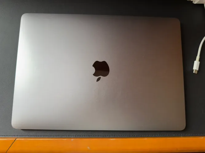 Macbook air M1
