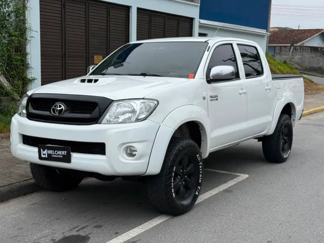 Toyota Hilux CD SRV D4-d 4X4 3.0 TDI Dies 2008