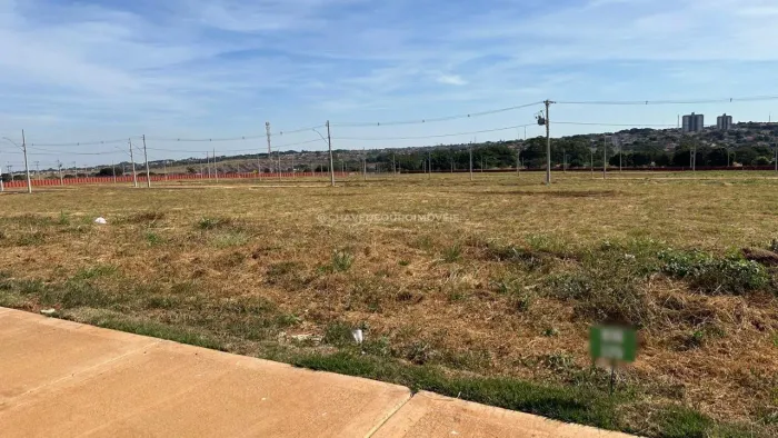 Loteamento com 250,00 m² no condomínio Damha Fit, em Uberaba
