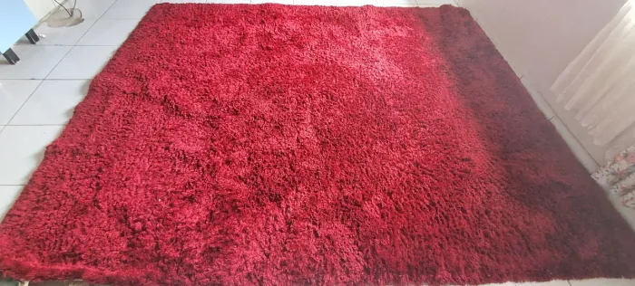 Tapete vermelho felpudo 2,5m x 3,0m