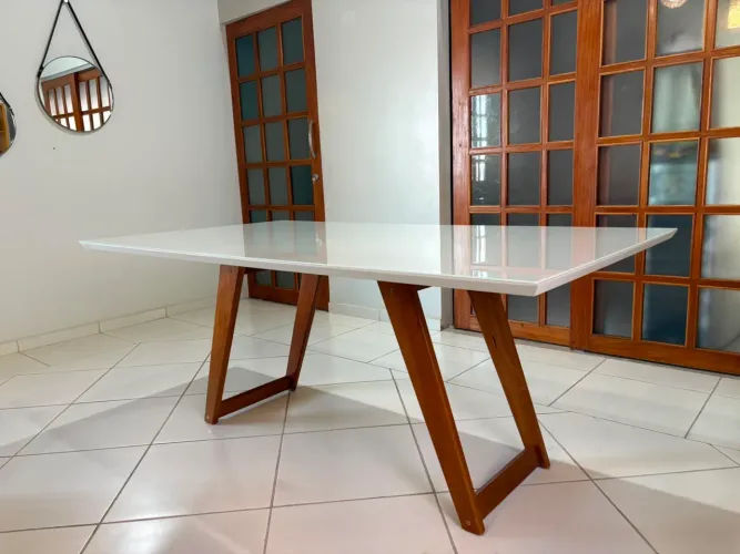 Vendo mesa de jantar