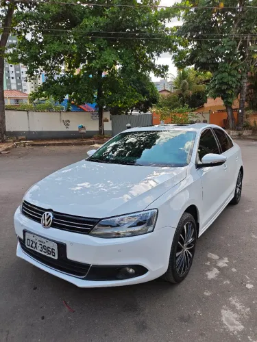 Volkswagen Jetta Highline 2.0 TSI 16V 4P Tiptronic 2014