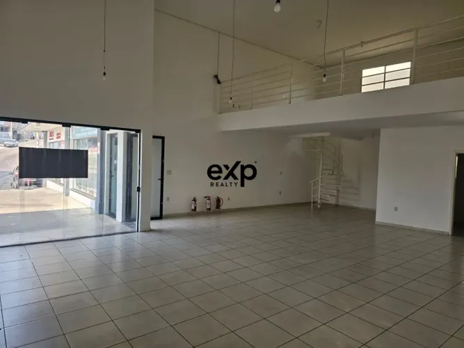 Sala Comercial - Centro Comercial Green Mall - Vinhedo/SP.