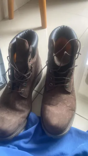 BOTA TIMBERLAND 43/44 NOVA