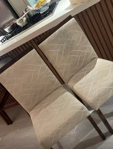 Vendo 2 cadeiras ?