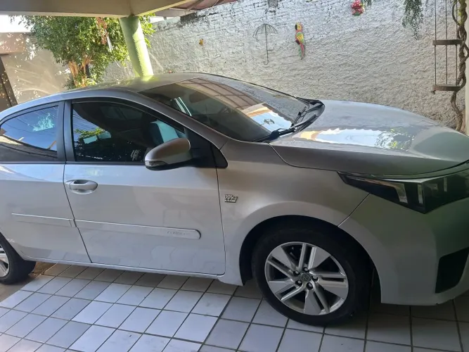 Toyota Corolla GLI 1.8 Flex 16V Aut. 2015