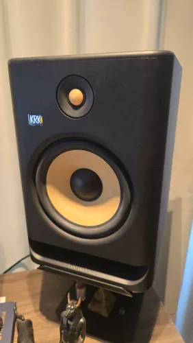 Par de Monitores De Estúdio Krk Rp8 Rokit 8 G4 Professional