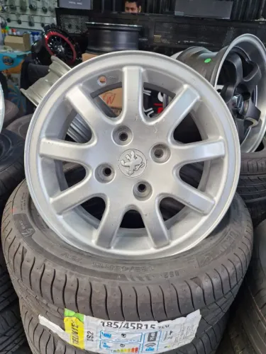 Jogo de rodas Peugeot aro 14 4x108 originais 