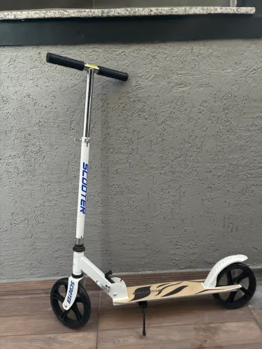 Patinete para criança e adulto máximo 100kg 