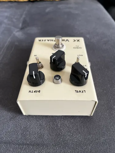 Pedal Phaser + Vibrato JL 