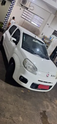Fiat Uno Attractive 1.0 EVO Fire Flex 8V 5P 2016