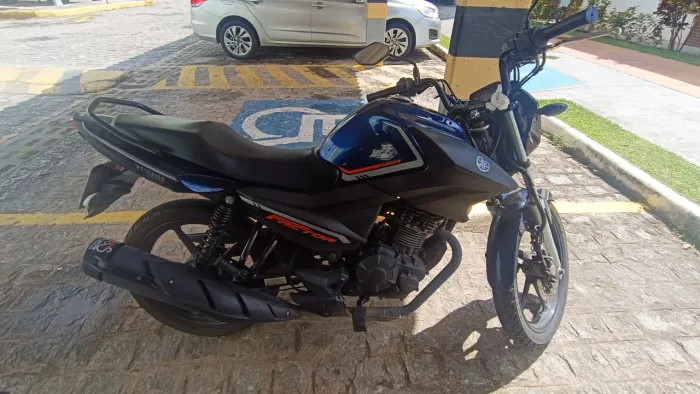 Moto Yamaha YBR 150 único dono