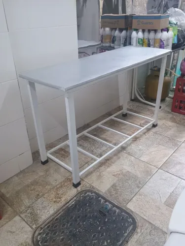 Vendo mesa de ferro 