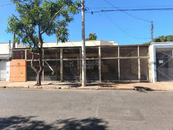 Venda de Comercial / Casa na cidade de Araraquara