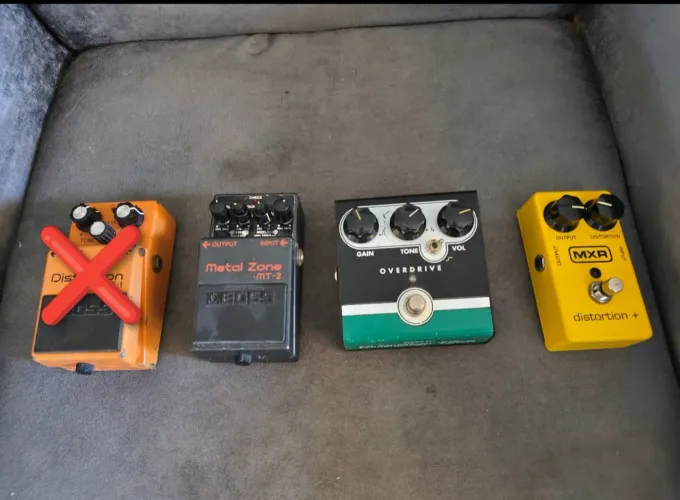 PEDAIS DE OVERDRIVE E DISTORÇÃO À VENDA