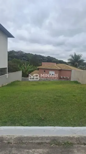 Terreno à Venda Leve Declive Condomínio Valville 2 Alphaville/SP