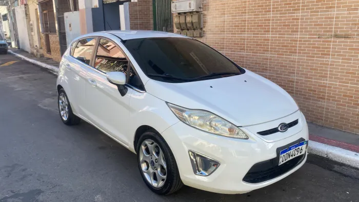 Ford Fiesta SE 1.6 16V Flex 5P 2013