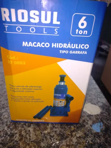 Macaco hidráulico para 6 toneladas tipo garrafa 