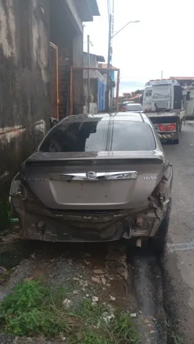 Sucatinha de versa 1.6 automático