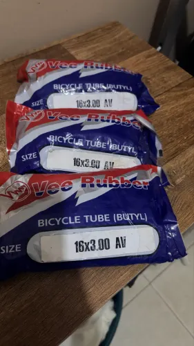 câmara de ar para bicicleta da marca Vee Rubber. 16x3.00