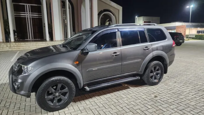 Mitsubishi Pajero Outdoor 3.2 4X4 T.i. Dies.5p Aut. 2018