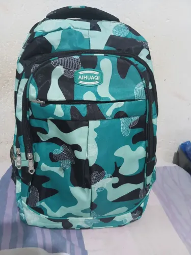 Mochila Camuflada Grande - Ótimo Estado | Barata