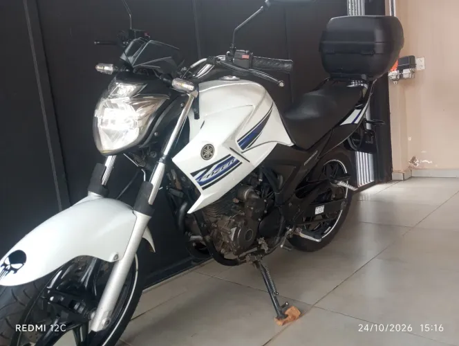 Vendo moto Fazer 250cc ano 2014