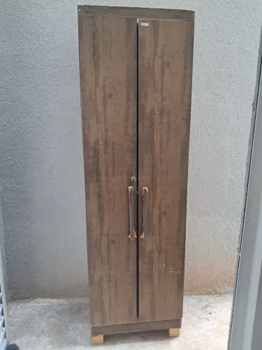 Armário 2 portas